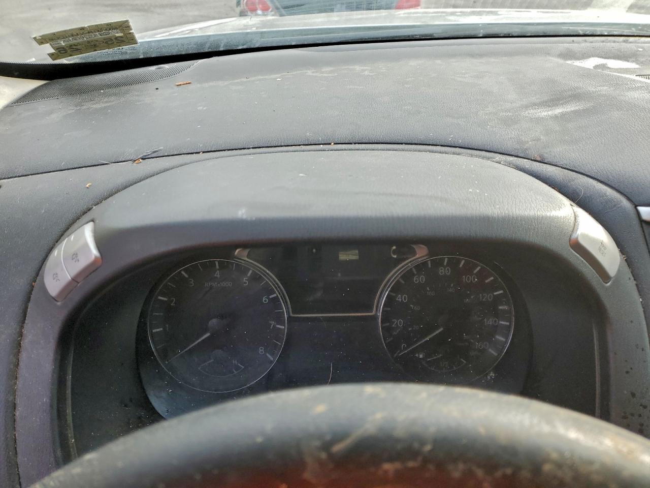 Nissan Pathfinder S Image 7