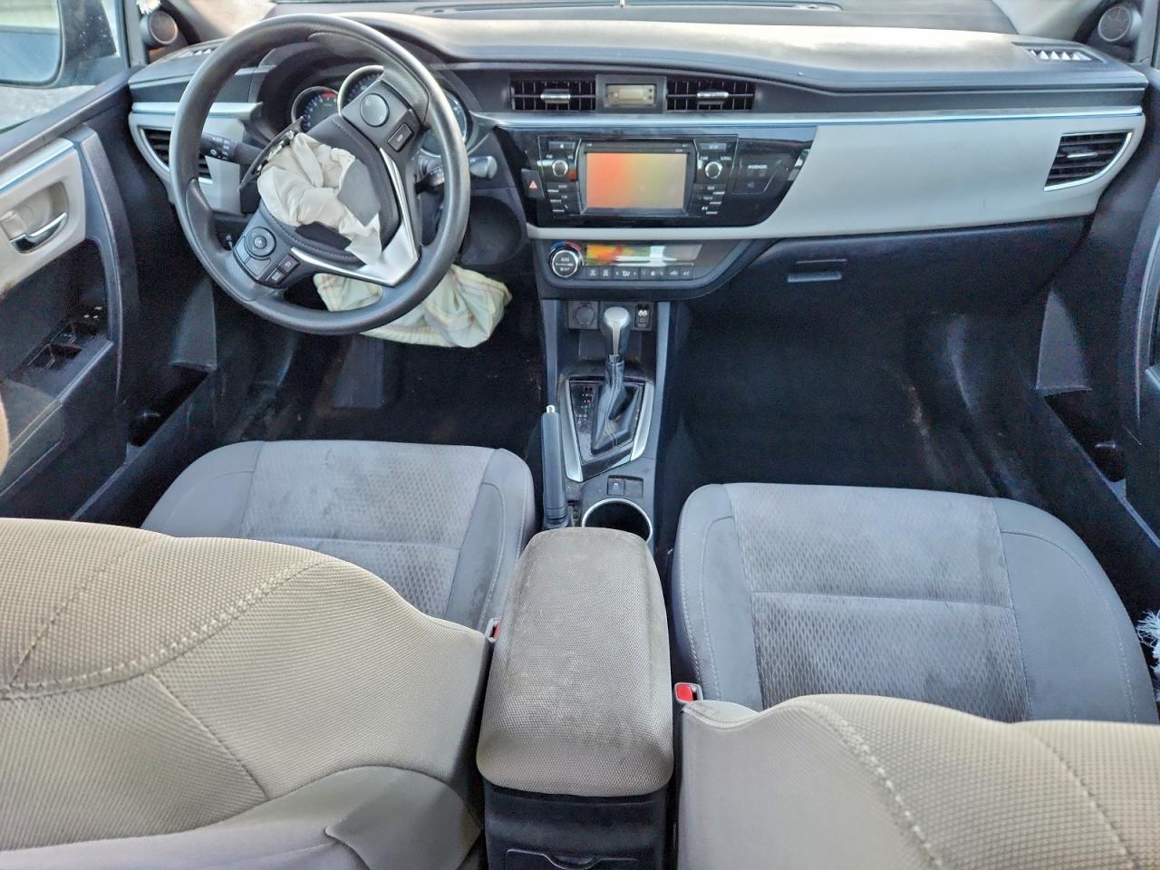 Toyota Corolla L Image 7