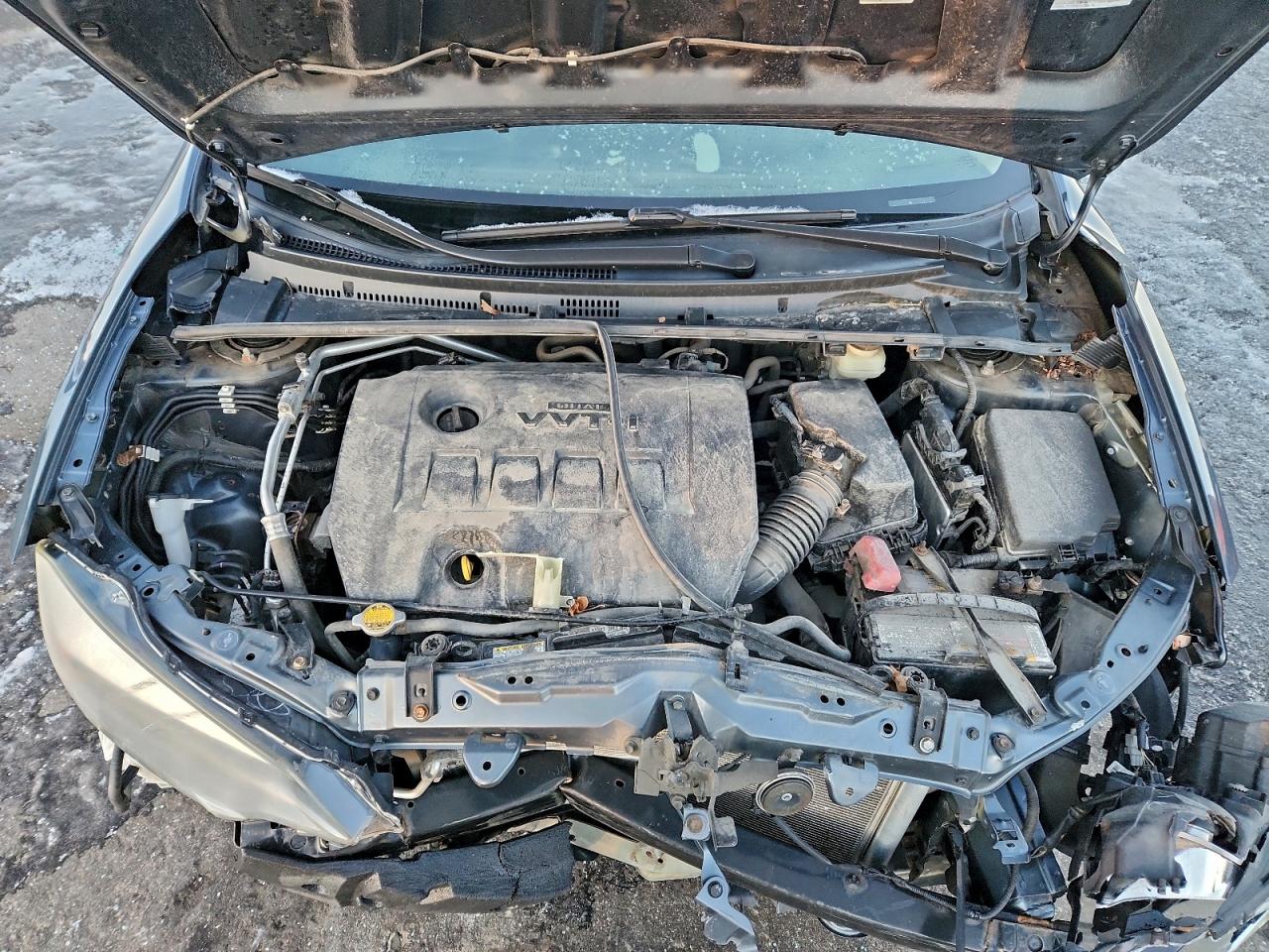 Toyota Corolla L Image 10