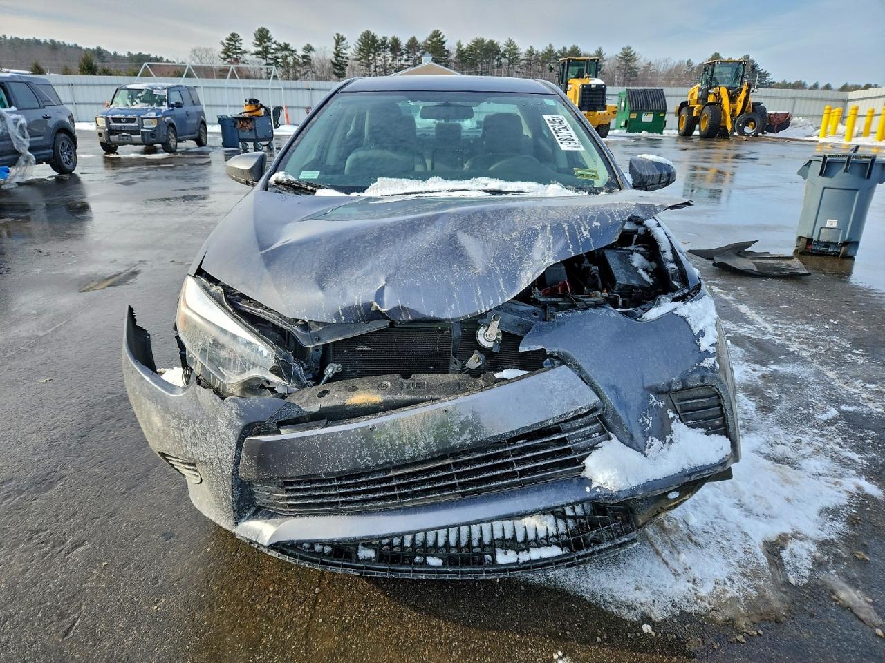 Toyota Corolla L Image 2