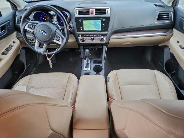 Subaru Outback 2.5i Limited Image 12