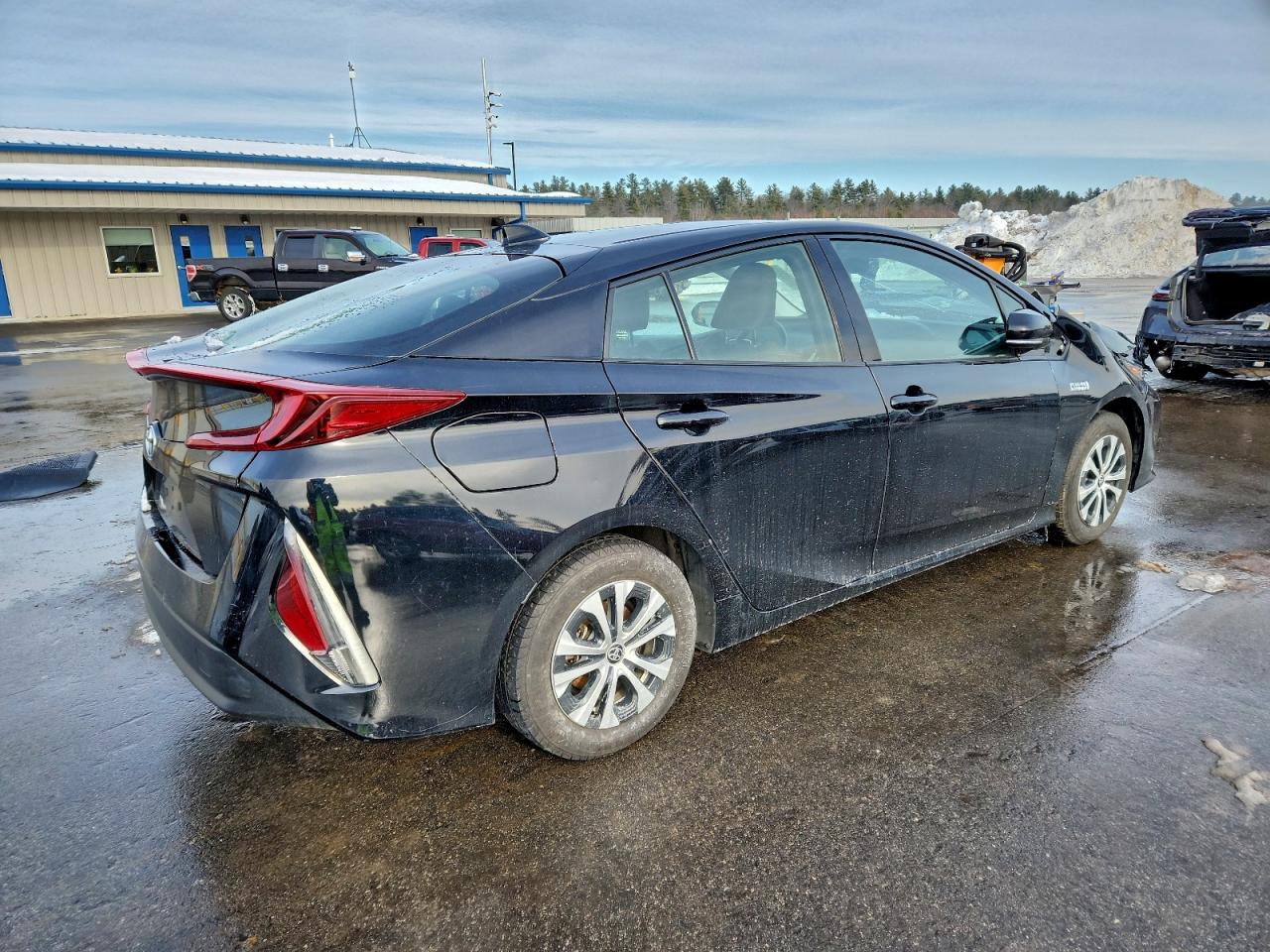 Toyota Prius Le Image 2