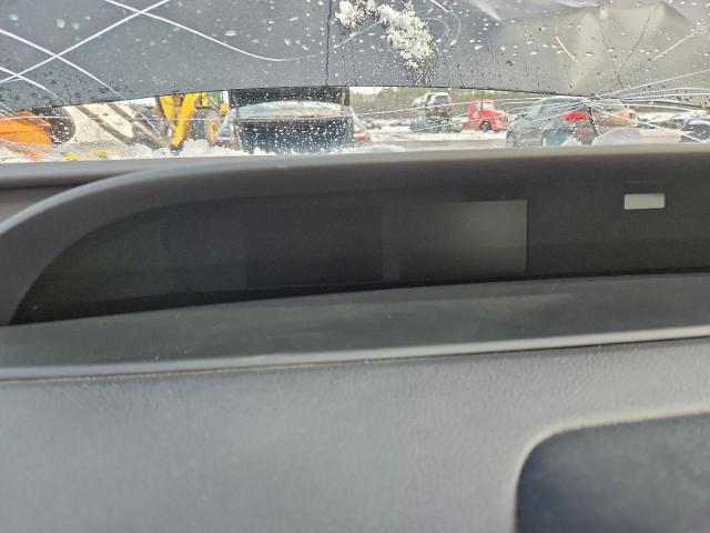 Toyota Prius Le Image 7