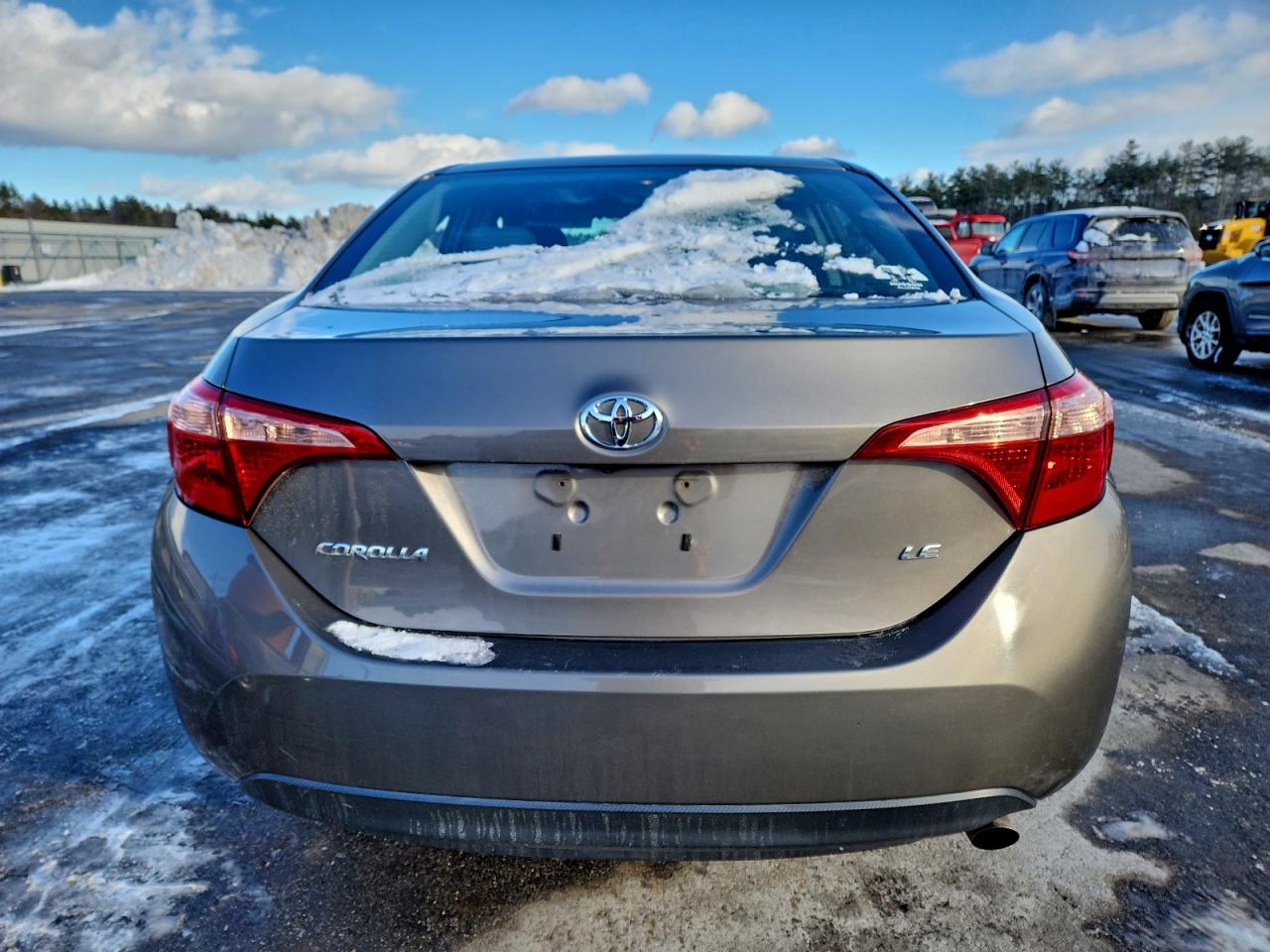 Toyota Corolla L Image 3