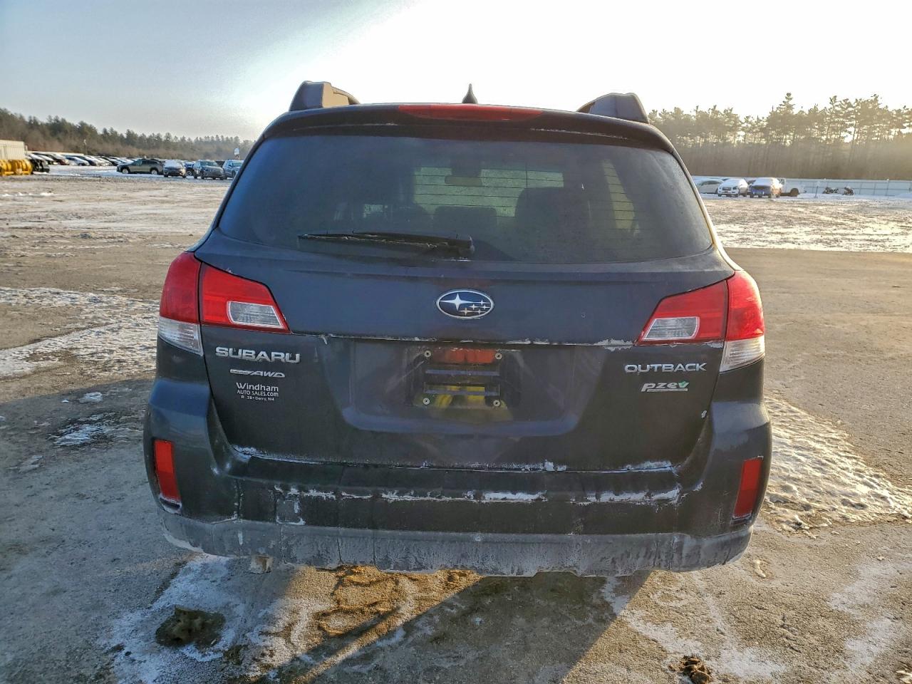 Subaru Outback 2.5i Limited Image 3