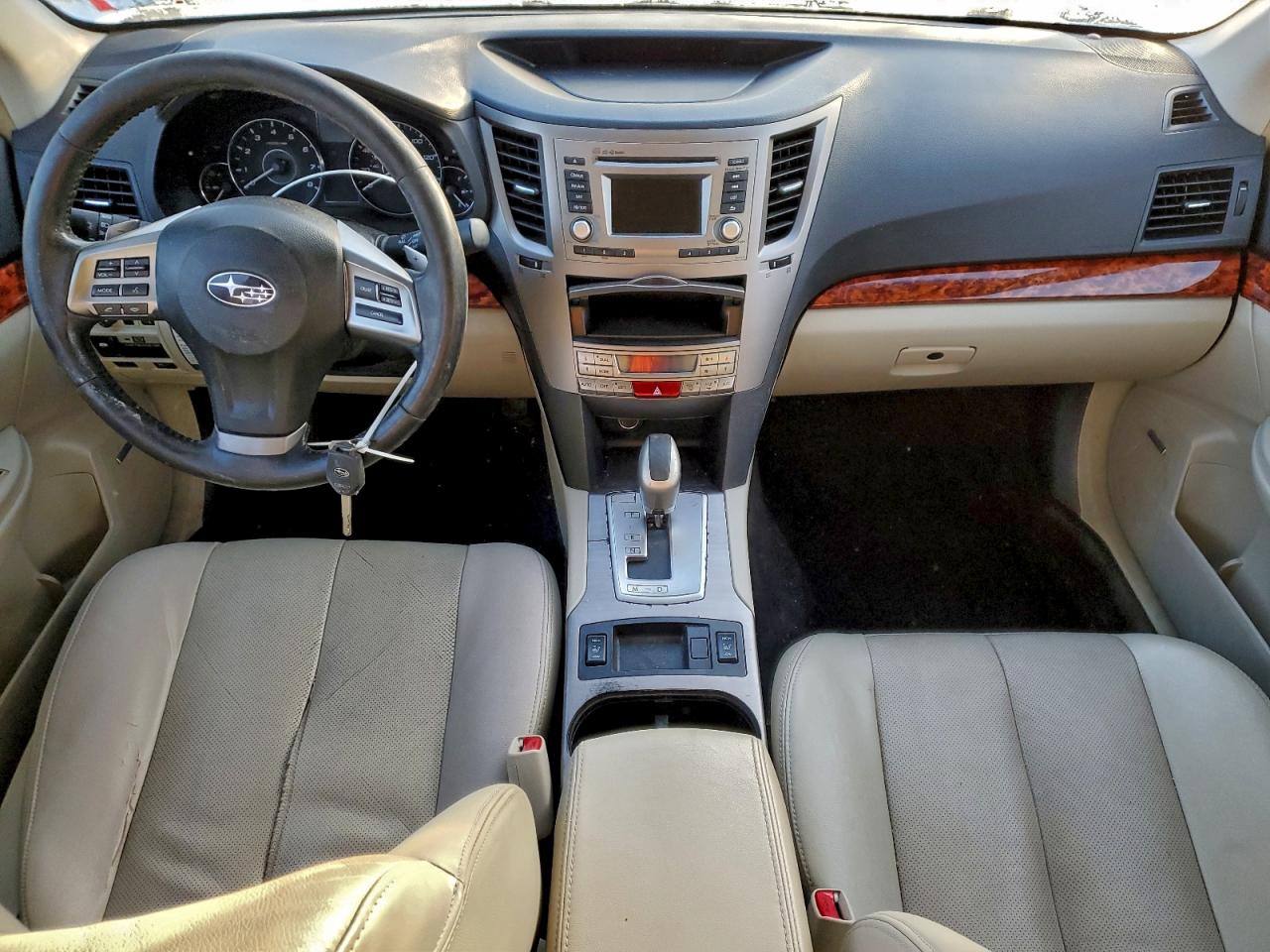 Subaru Outback 2.5i Limited Image 5