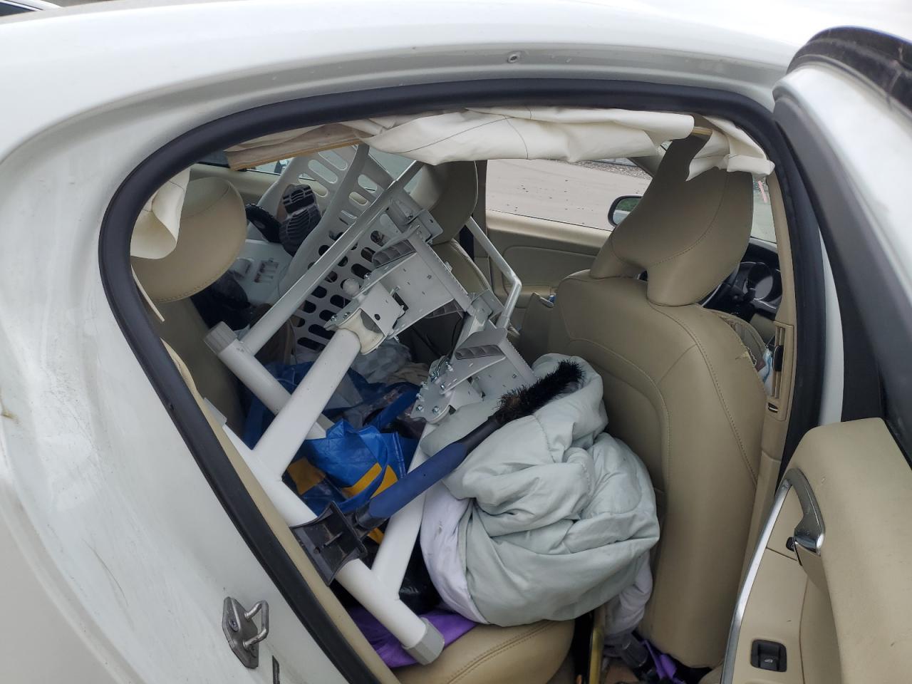 Volvo S60 Premier Image 11