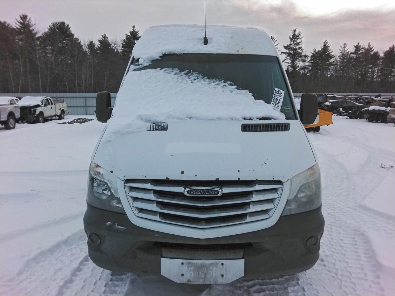 Freightliner Sprinter 3500 Image 3