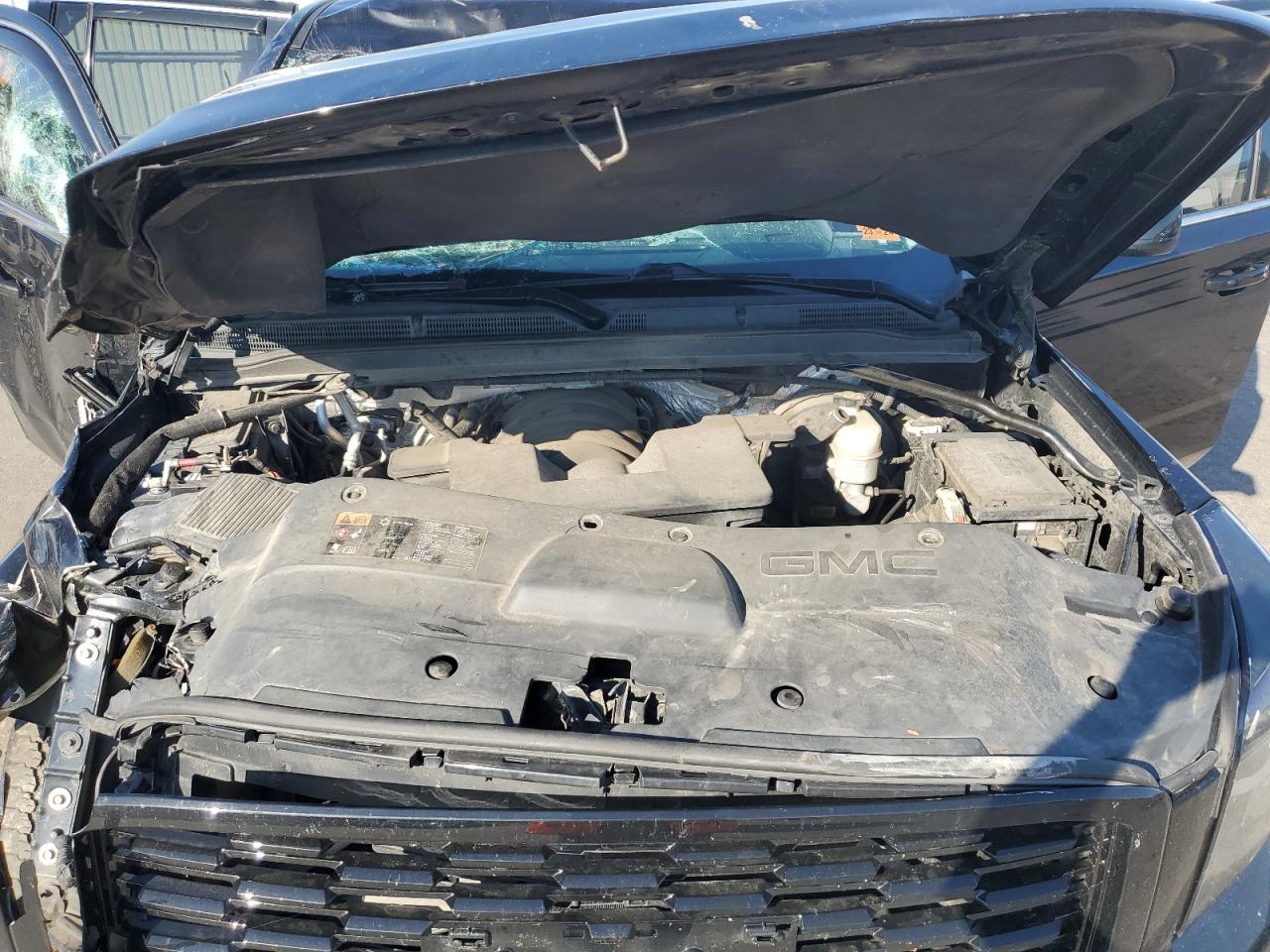 GMC Yukon K1500 Slt Image 6