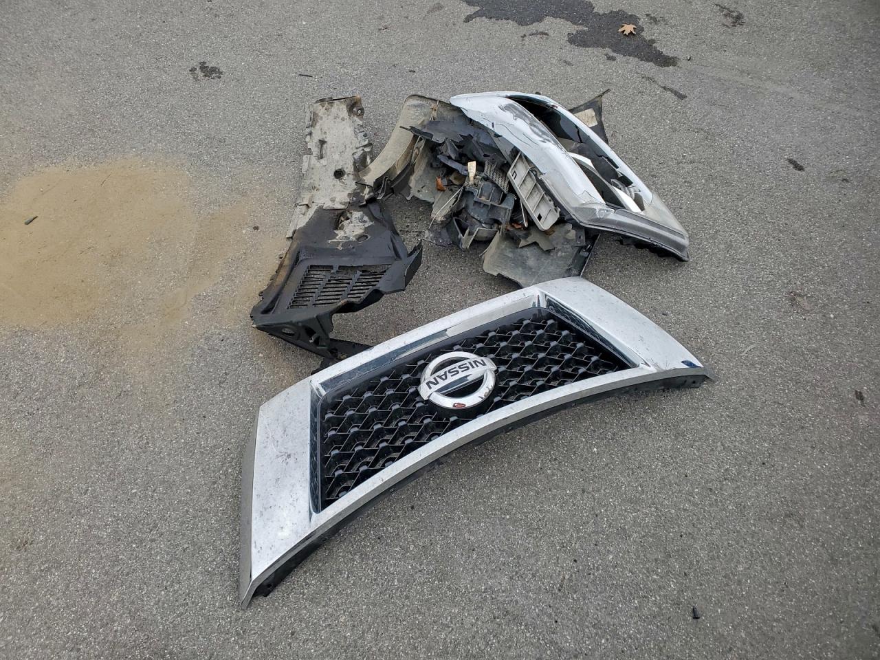 Nissan Pathfinder S Image 14