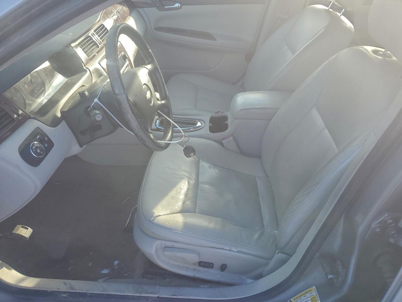 Chevrolet Impala Ltz Image 8