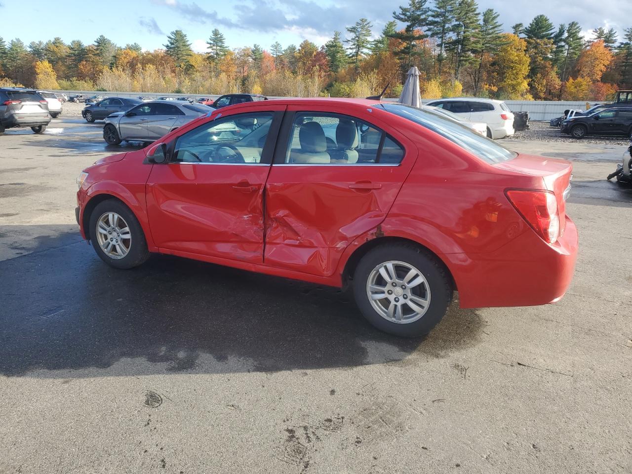 Chevrolet Sonic Lt Image 4