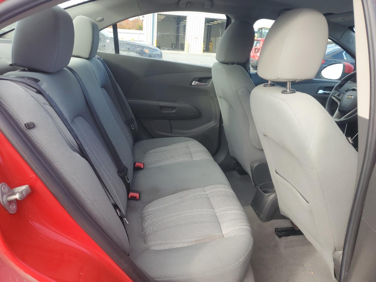 Chevrolet Sonic Lt Image 11