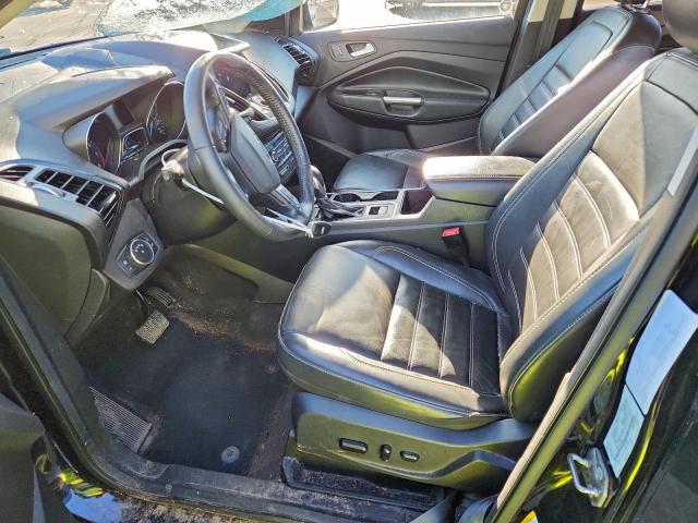 Ford Escape Titanium Image 10