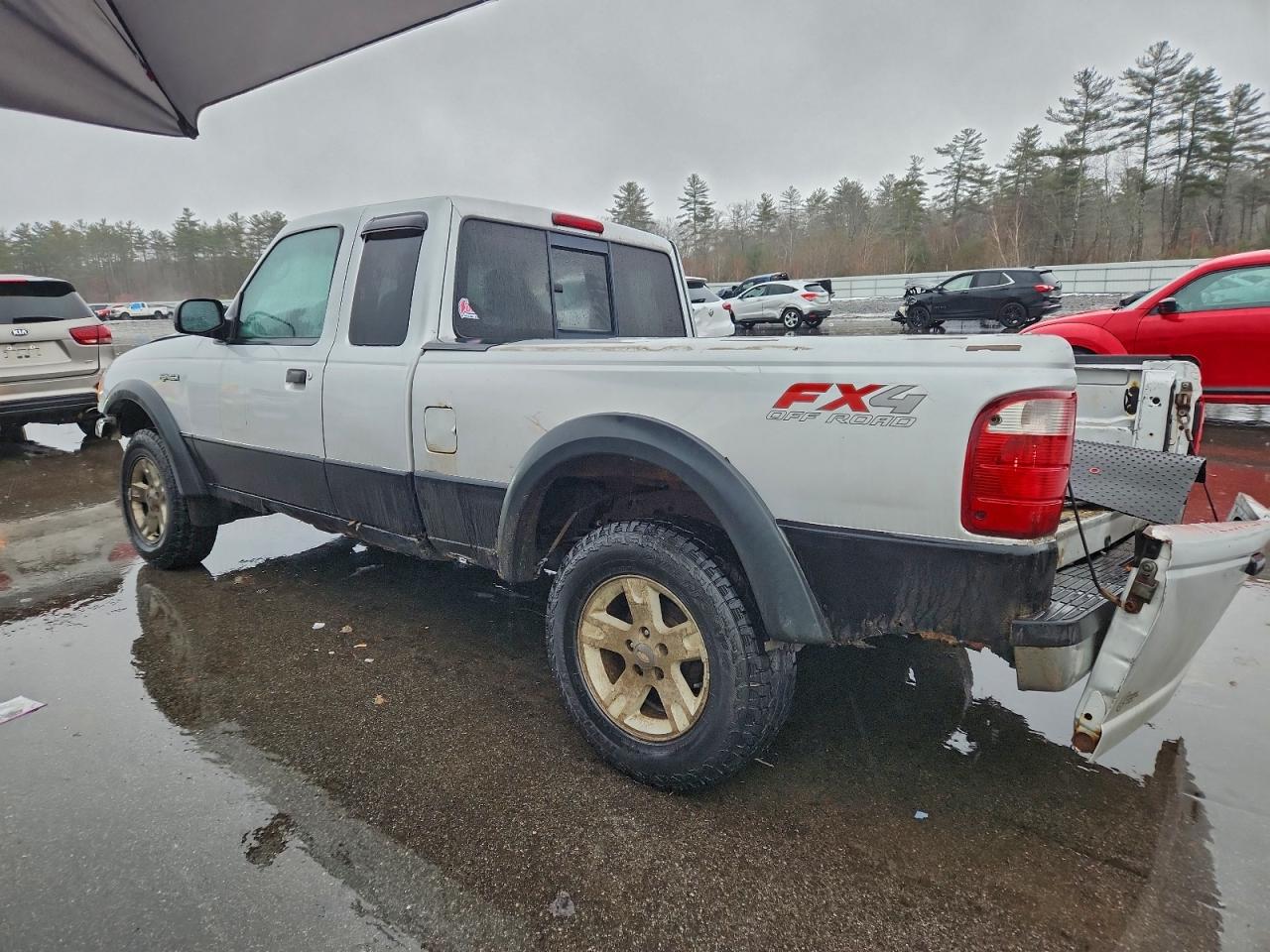 Ford Ranger Super Cab Image 4