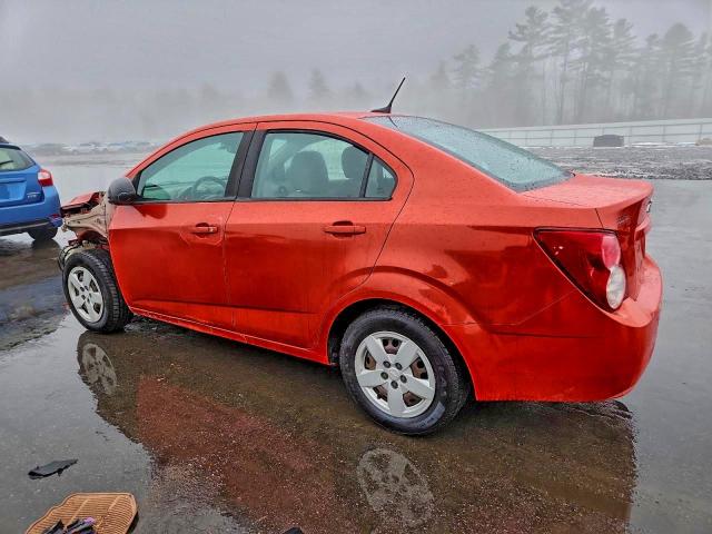 Chevrolet Sonic Ls Image 4