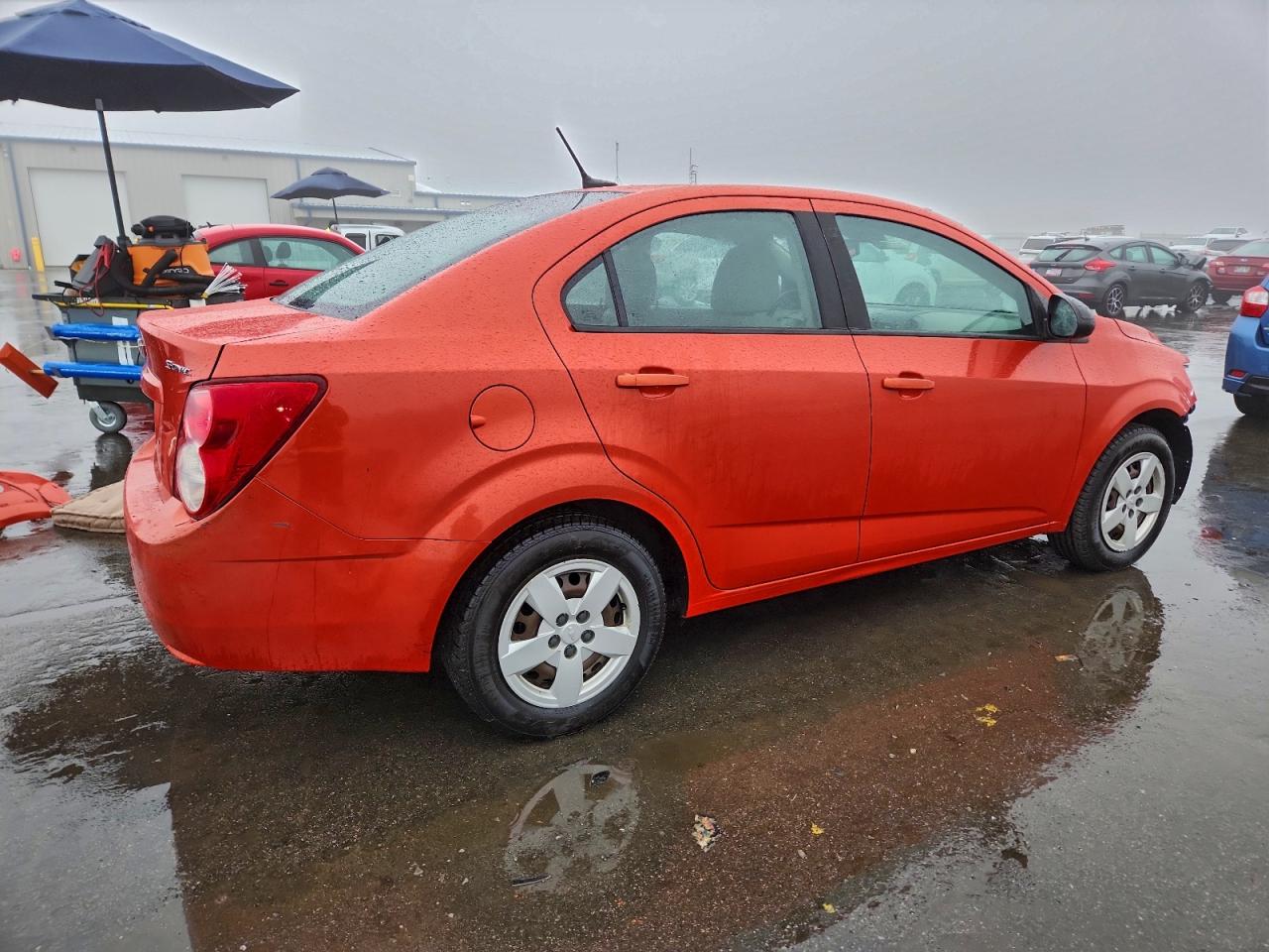 Chevrolet Sonic Ls Image 12