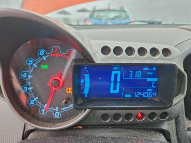 Chevrolet Sonic Ls Image 5