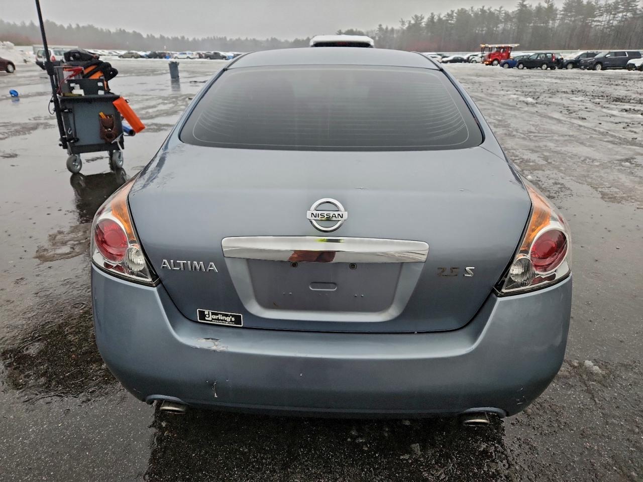 Nissan Altima Base Image 5