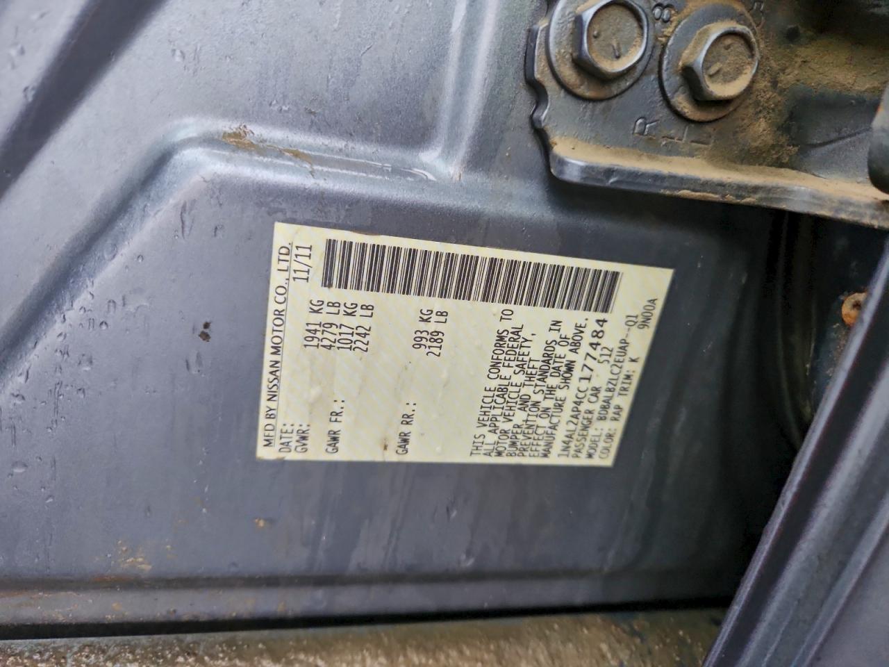 Nissan Altima Base Image 8