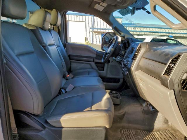 Ford F-350 Super Duty Image 10